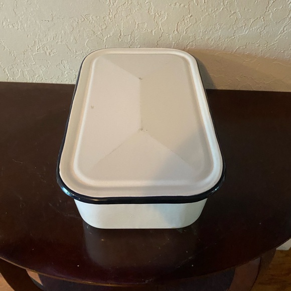 Antique Storage Box Pot 1920’s Large White/ black trim Enamel Ware. - Picture 3 of 7